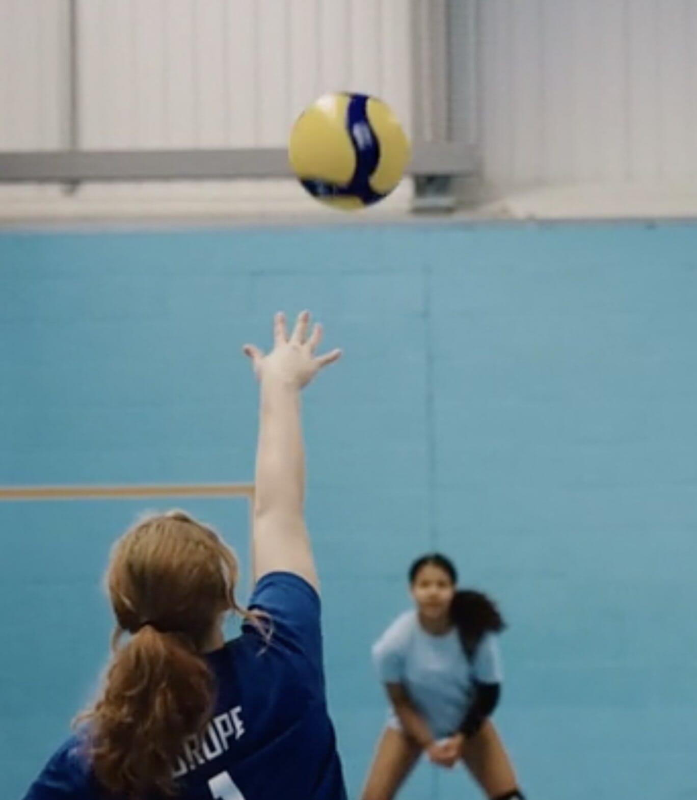 Spond-Volleyball.jpg?w=892&h=1024&scale