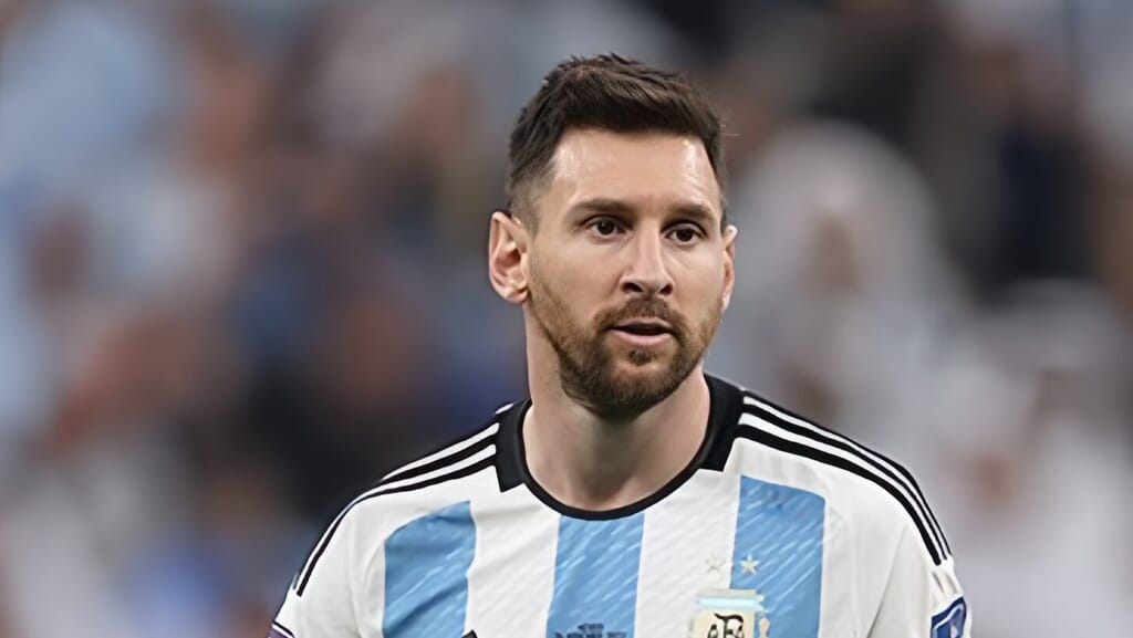 The Top 10 Greatest Footballers Of All Time Spond The top 10 greatest footballers of all time spond