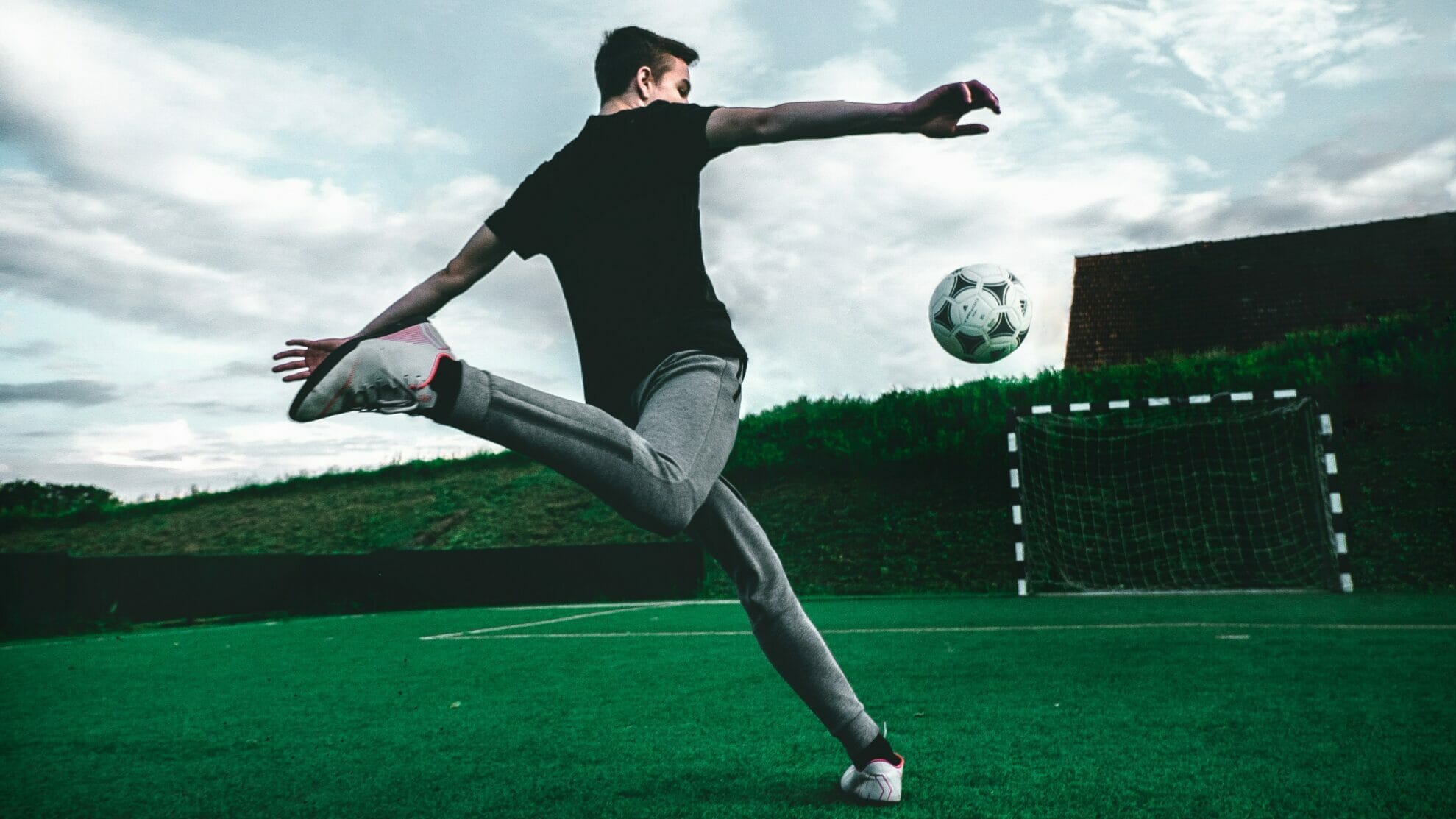 sven-kucinic-Z0KjmjxUsKs-unsplash-scaled-e1727863247664.jpg?w=1024&h=576&scale