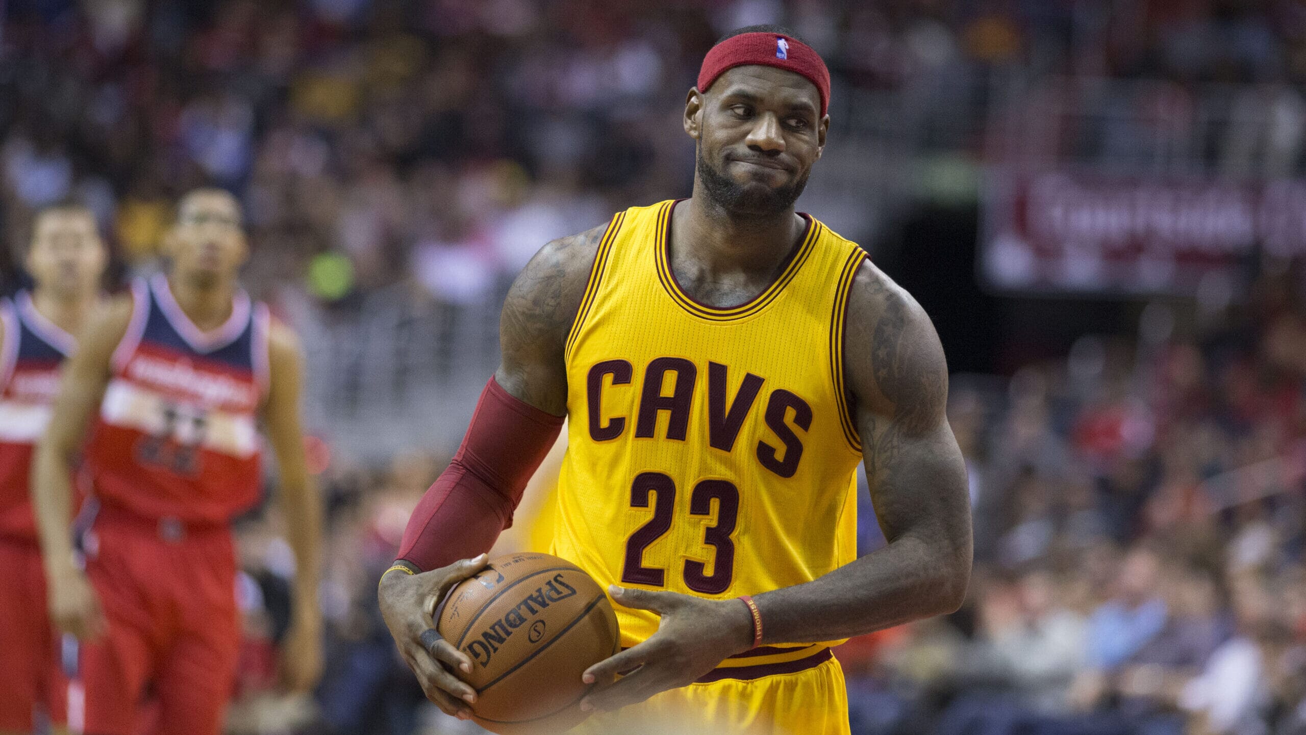 LeBron_James_15823062226-1-scaled-e1733399982647.jpg?w=1024&h=577&scale
