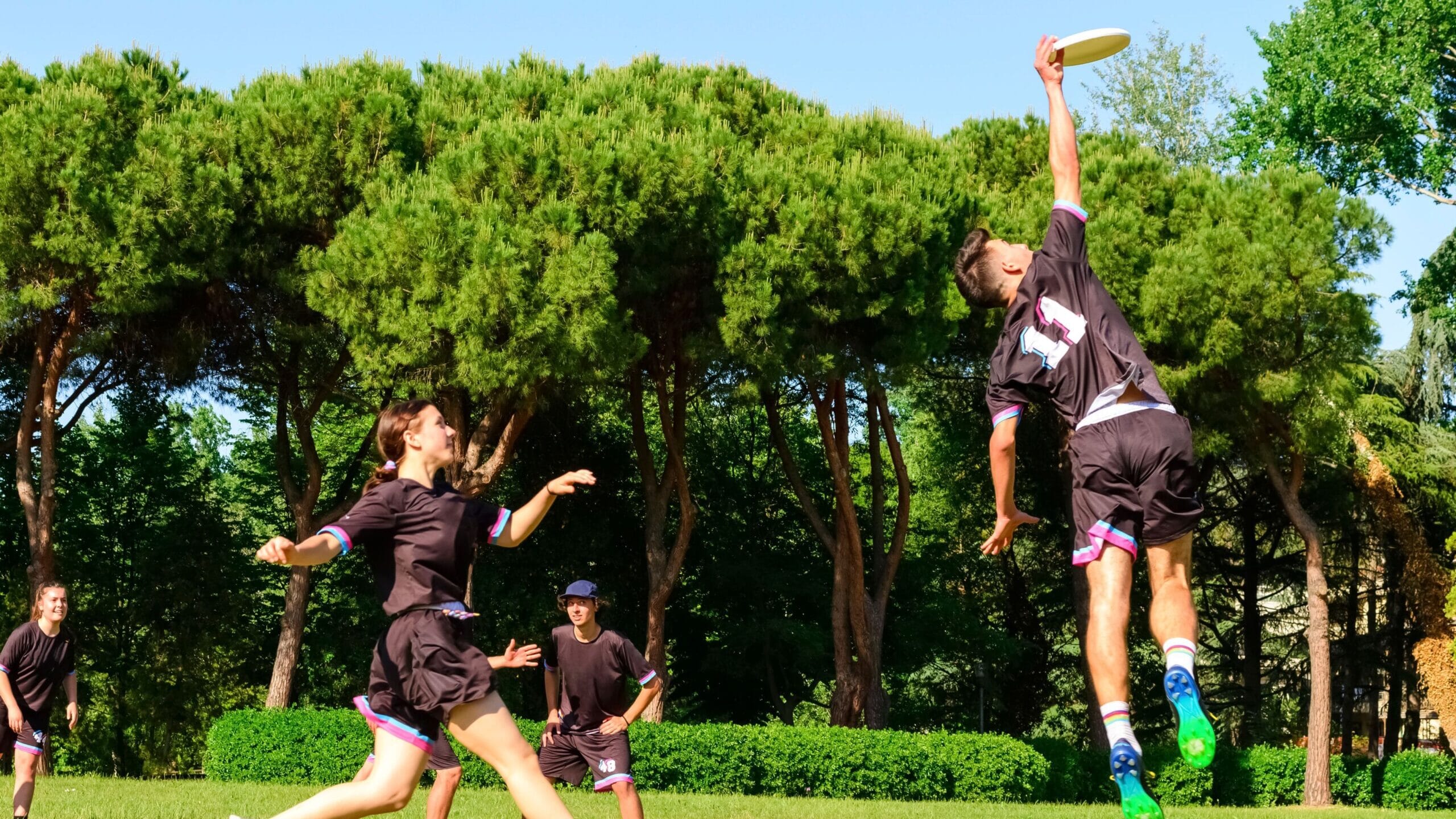 Fastest Growing Sports in the USA shown through a mixed-gender Ultimate Frisbee grassroots league